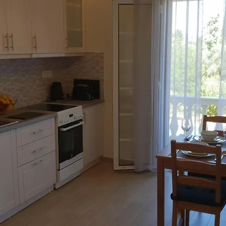 Hibiscus - First Floor 3 & 4 Gouvia