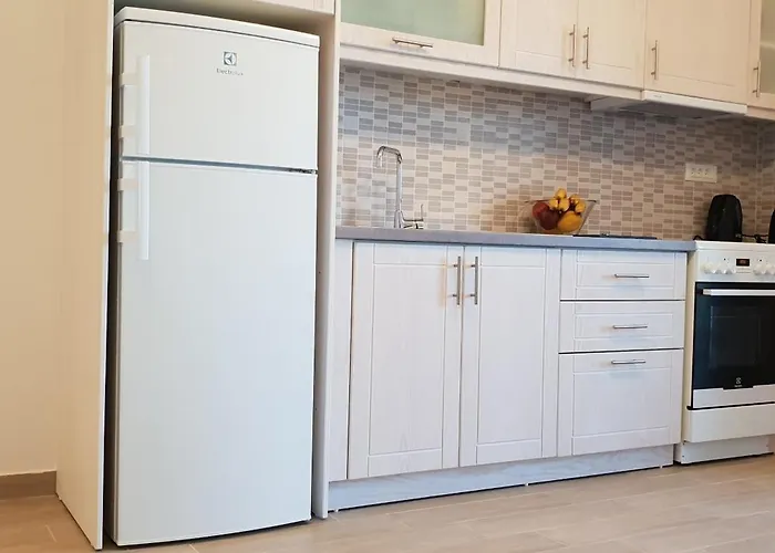 Hibiscus - First Floor 3 & 4 * 古维亚